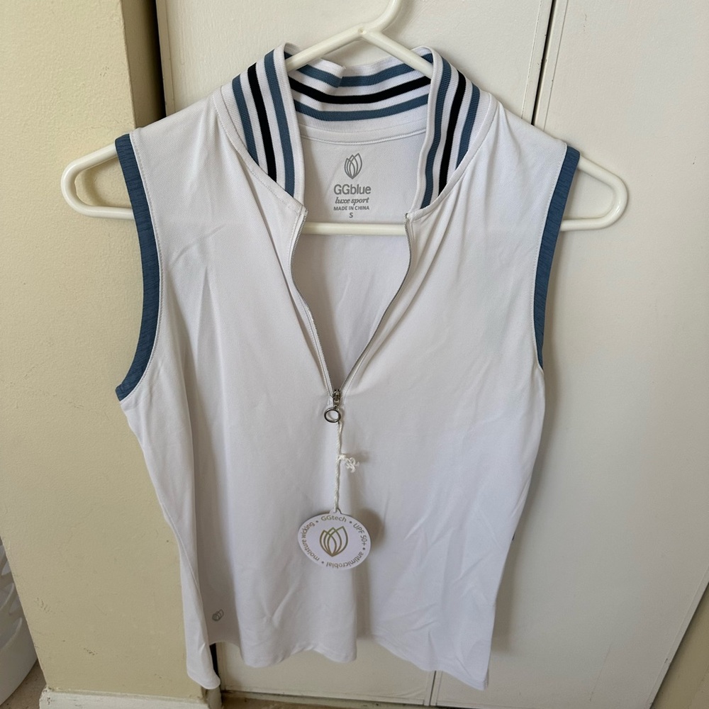 NWT GG Blue ladies sleeveless 1/4 zip golf shirt. small. 95% nylon 5% spandex.
